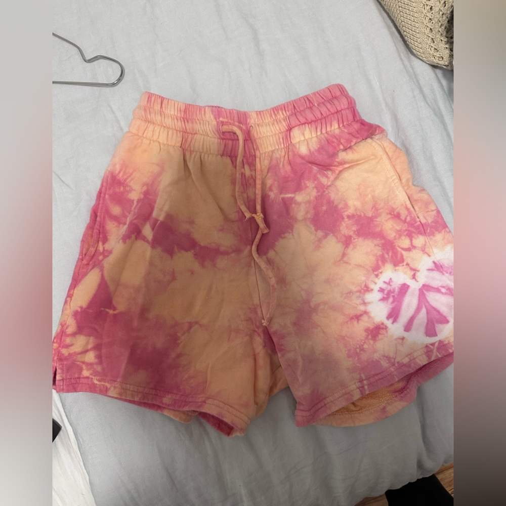 Frankie’s bikini shorts